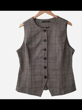 Dictionary Plaid Button-Front Vest in Gray with Subtle Brown Windowpane